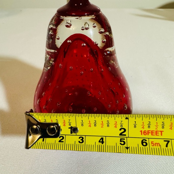 Vintage Lefton Red Pear Glass Paperweight Controlled Bubbles With Sticker - Picture 6 of 7